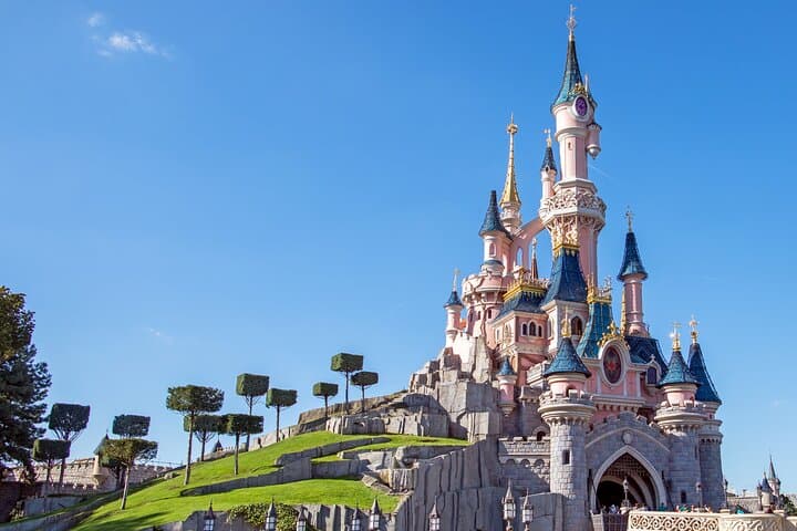 5-Day Paris Highlights: Louvre, Seine Cruise & Disneyland photo 2