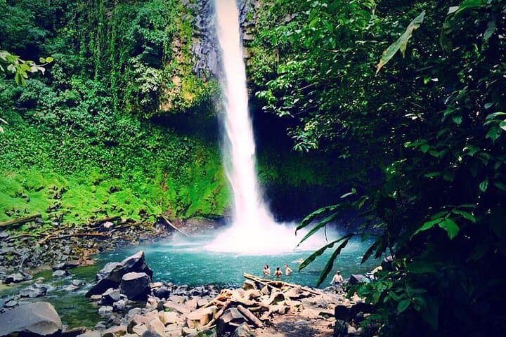 Private 9-Day Costa Rica: Arenal, Monteverde & Manuel Antonio Adventure photo 2