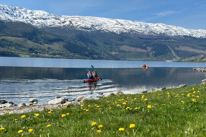 Sea Kayaking on Vangsvatnet: 3‑Hour Lake Kayak Rentals from Voss photo 2