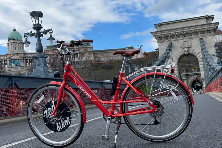 Budapest Highlights Private Bike Tour: Andrassy, City Park & Danube Promenade photo 3