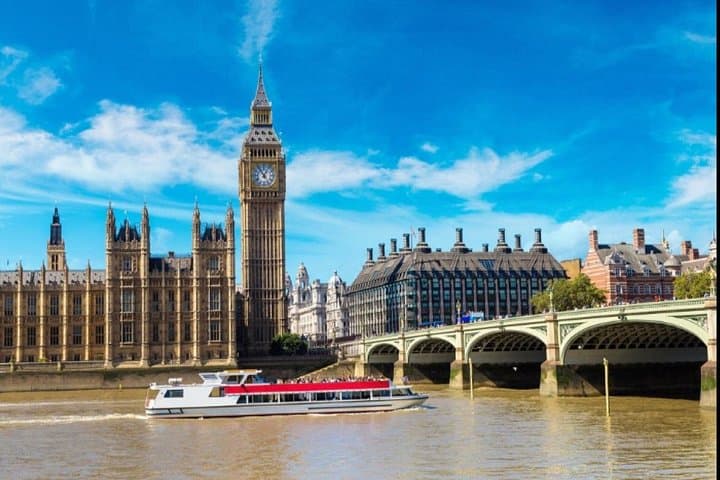 Southampton to London via Stonehenge and Windsor — Self-Guided Transfer with Sightseeing photo 6
