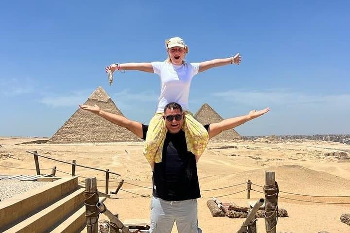 Cairo in a Day: Private Guided Flight from Luxor to Giza, NMEC & Khan El-Khalili