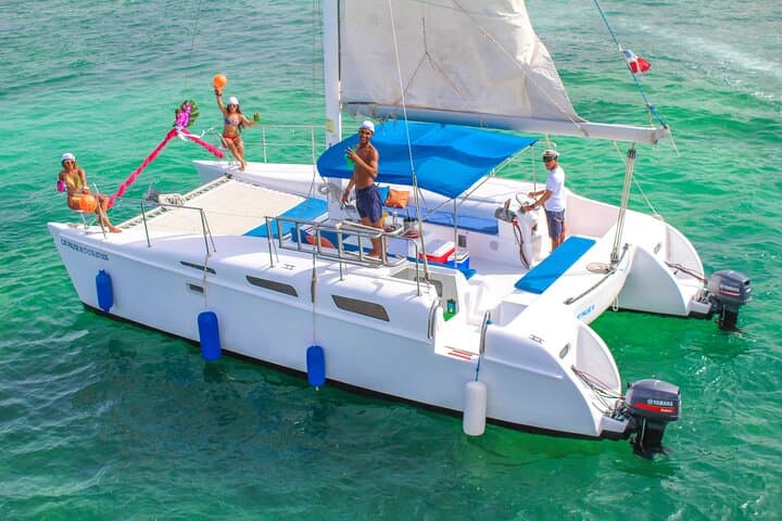 Private Punta Cana Catamaran: Snorkel, Natural Pool & Open Bar Cruise