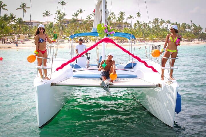 Private Punta Cana Catamaran: Snorkel, Natural Pool & Open Bar Cruise photo 2