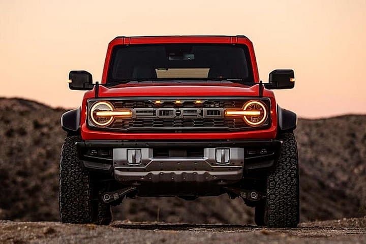 Rent a Jeep or Bronco in Miami: Drive the Coast, Explore the Everglades photo 6