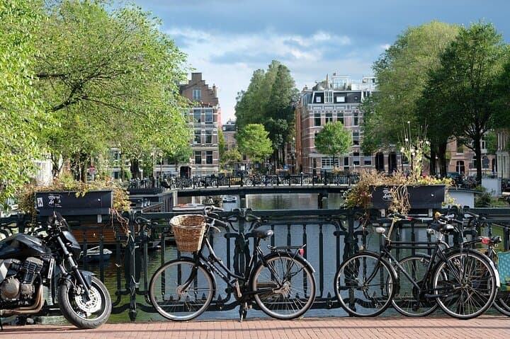 Private Hannover to Amsterdam Transfer with 2-Hour Stop in Münster photo 3