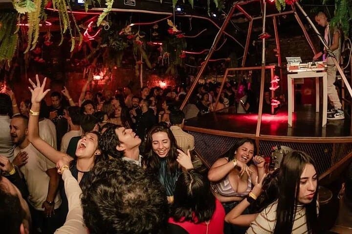 Bogotá VIP Nightlife Crawl: VIP Access to Zona T & Top Clubs photo 4
