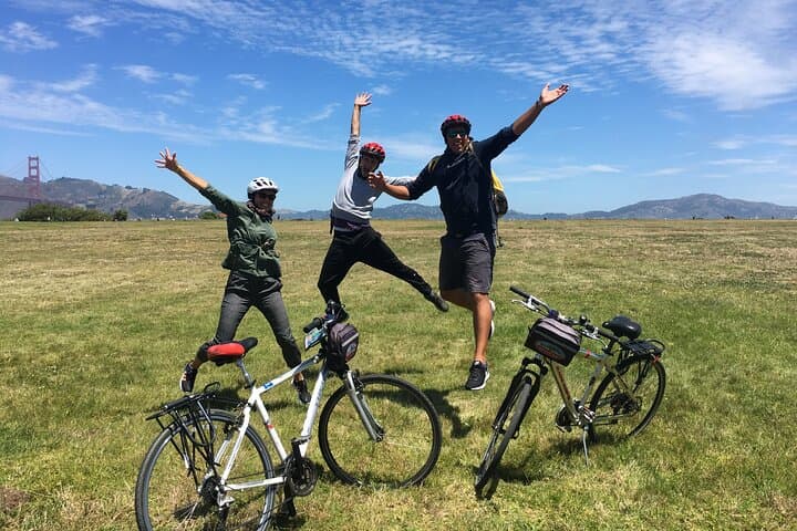 Explore San Francisco: Guided E-Bike Tour to the Golden Gate Bridge photo 2