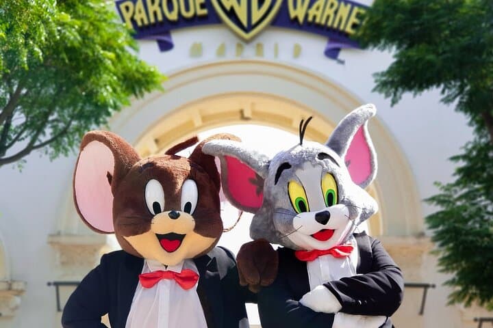 Parque Warner Full-Day Theme Park Tour from Madrid photo 2