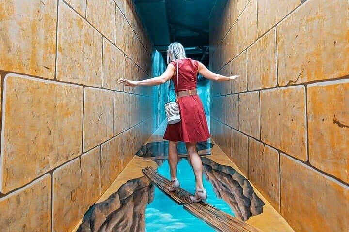 Museum of Illusions Dubai: Interactive Mind‑Bending Visit with Transfer photo 2