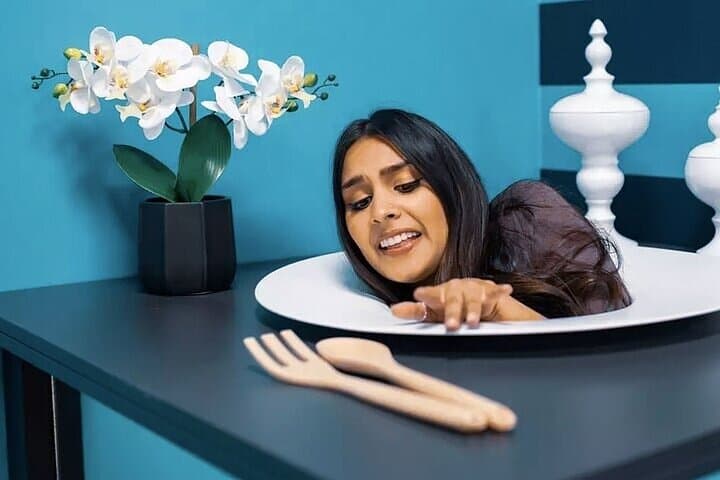 Museum of Illusions Dubai: Mind-Bending Exhibit with Transfer and Tickets