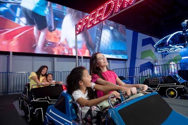 Play DXB Dubai VR Park: Immersive VR Experiences Inside The Dubai Mall photo 2