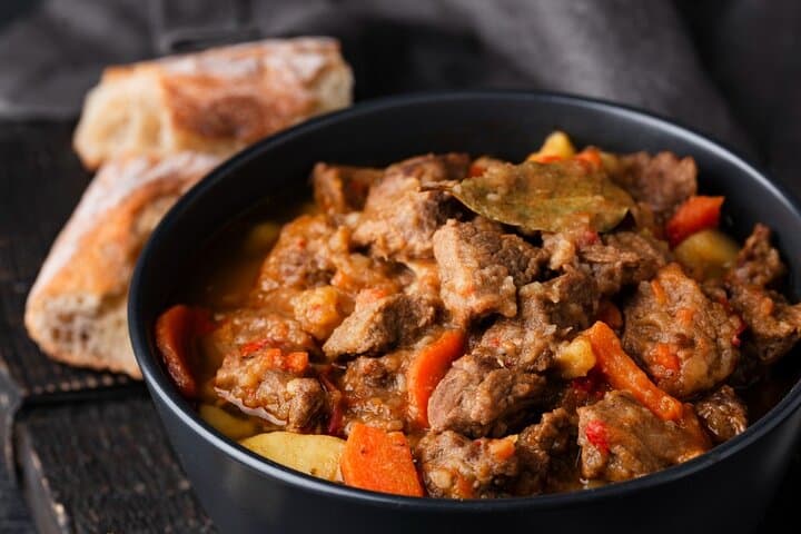 Belfast Centre Food Tour: Taste 12+ Authentic Irish Dishes & Drinks photo 2