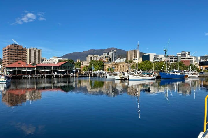 Nipaluna (Hobart) Highlights: Mt Wellington, Salamanca & Richmond in a Half-Day Tour photo 1