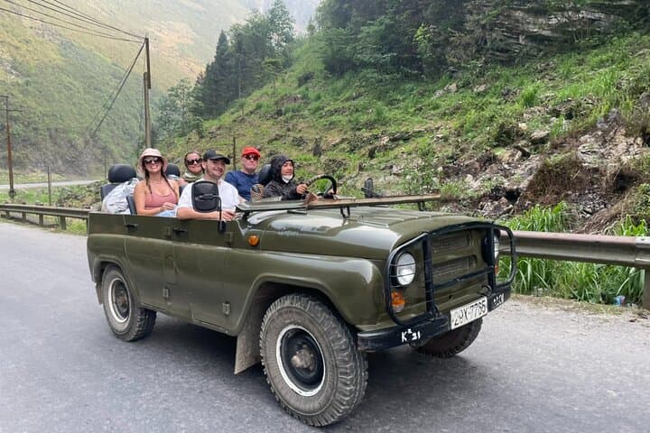 Ha Giang Open-Air Jeep Tour: 3-Day Ha Giang Loop & Ma Pi Leng Pass photo 4