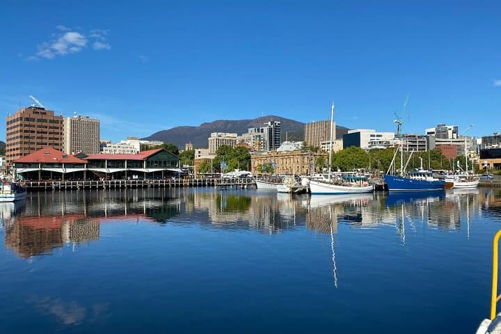 Half-Day Nipaluna (Hobart) Highlights: kunanyi, Richmond & Salamanca Market