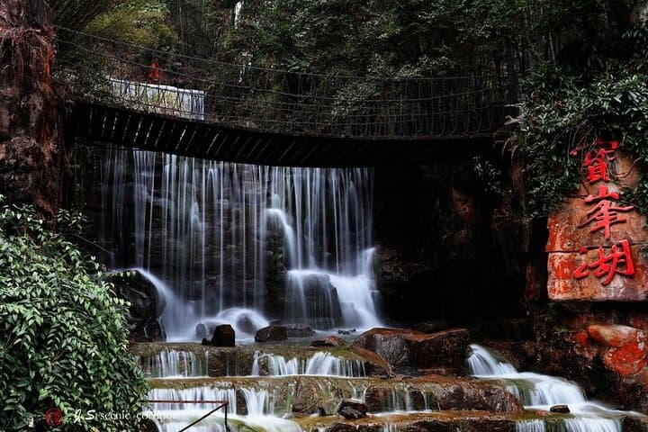 Zhangjiajie 2-Day Grand Canyon & National Forest Park Private Tour photo 2