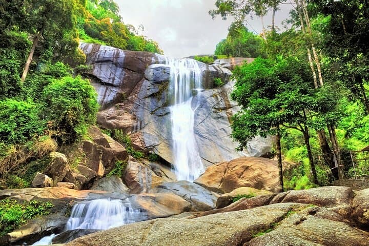 Langkawi Myth & Legend Tour: Mahsuri’s Tomb, Seven Wells & Cenang Highlights