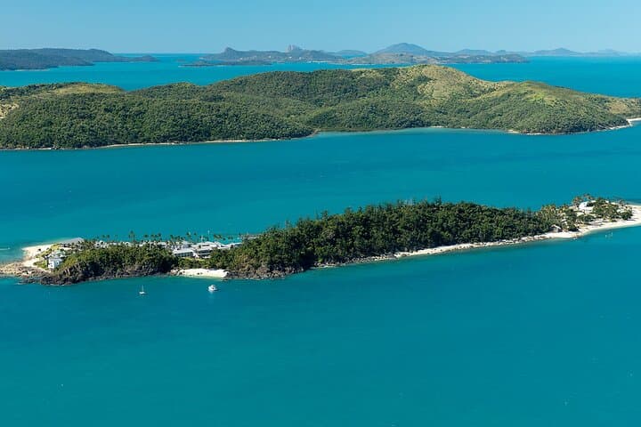 Whitsunday Whirl: 20-Minute Helicopter Flight Over Airlie Beach & Whitsundays photo 4