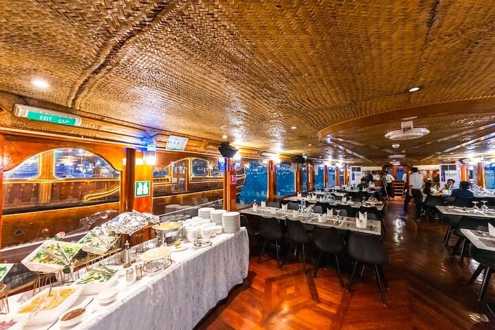 Evening Dhow Dinner Cruise in Dubai Marina — 2-Hour Buffet & Tanura Show photo 2