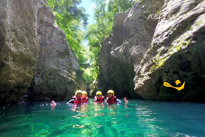 Wild Canyoning in Tuscany: Gorge Slides, Jumps & River Runs photo 2