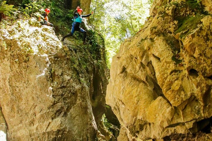 Wild Canyoning in Tuscany: Gorge Slides, Jumps & River Runs photo 4