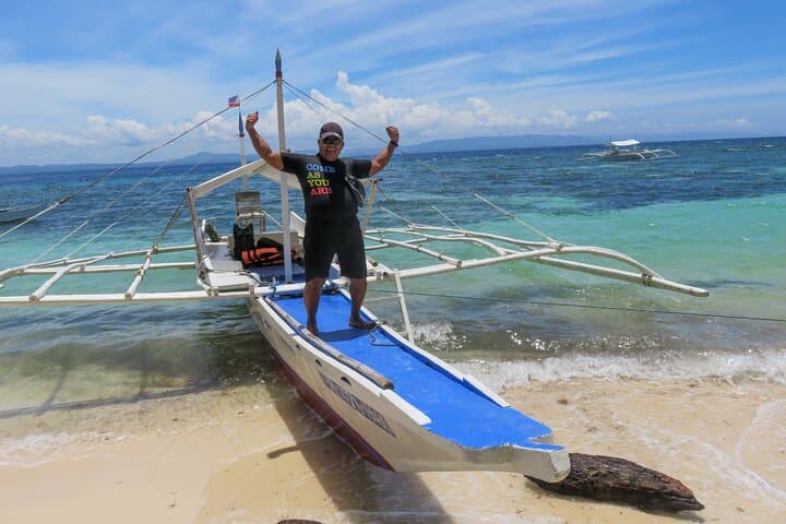 3-Day Paradise Adventure — Bohol: Pamilacan Island, Chocolate Hills & Tarsiers photo 4