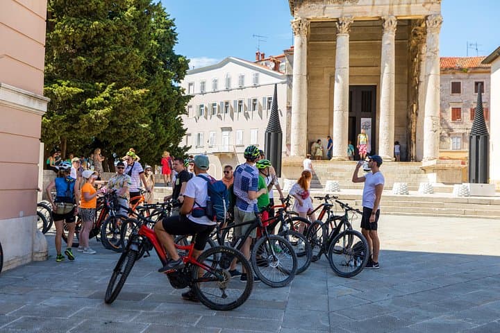 Pula E-Bike Tour: Ride from Verudela Peninsula to the Pula Arena photo 4