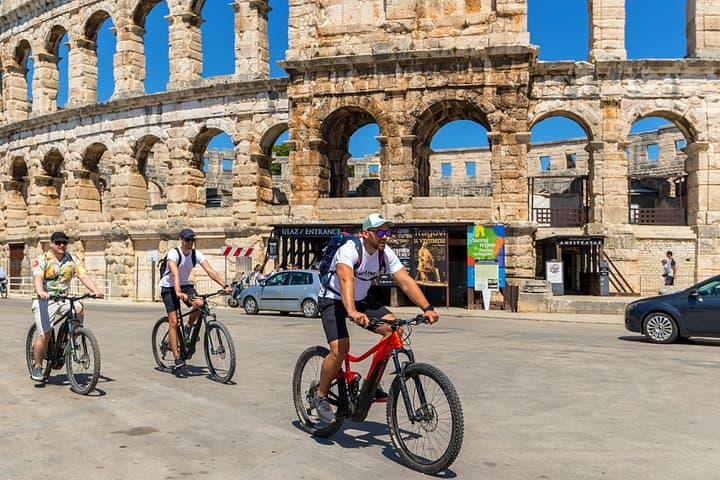 Pula E-Bike Tour: Ride from Verudela Peninsula to the Pula Arena photo 2