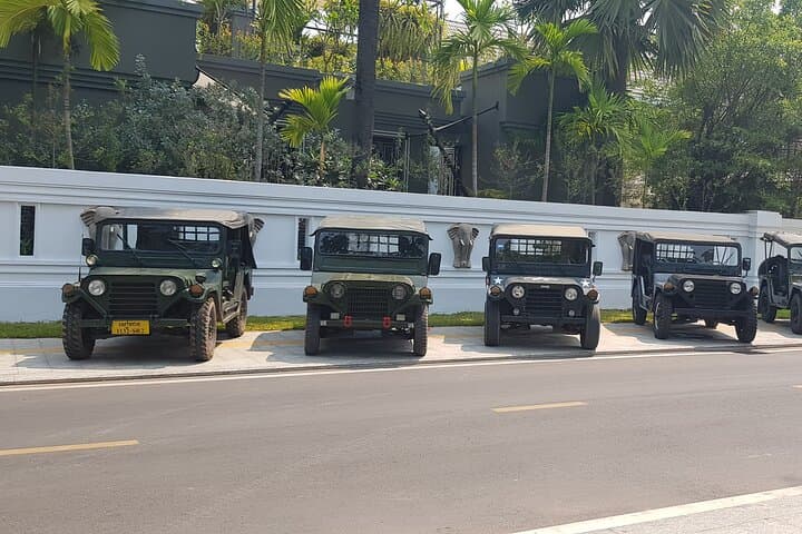 Siem Reap City U.S. Army Jeep Half-Day: Royal Residence, War Museum & Old Market photo 2