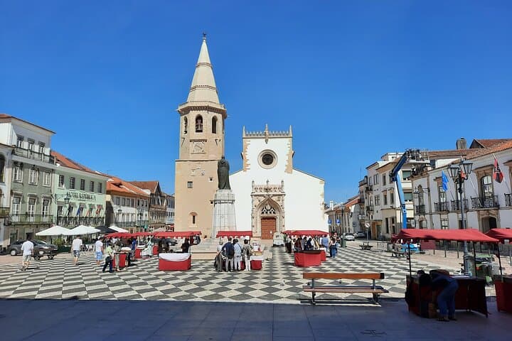 Day trip to Tomar: Convent of Christ, Aqueduct dos Pegões & Old Town walk photo 3