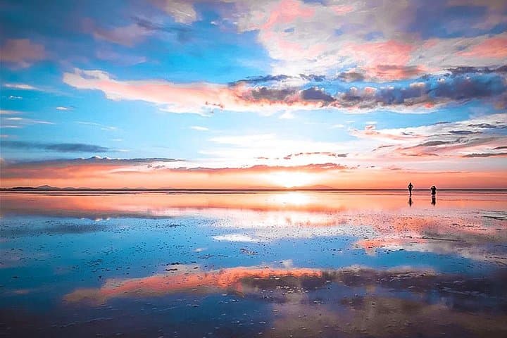 Uyuni Salt Flats 3-Day Tour — Salar de Uyuni, Colored Lagoons & Geysers photo 4