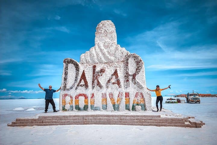 Full-Day Uyuni Salt Flats Tour: Isla Incahuasi, Colchani & Sunset (English Guide) photo 3