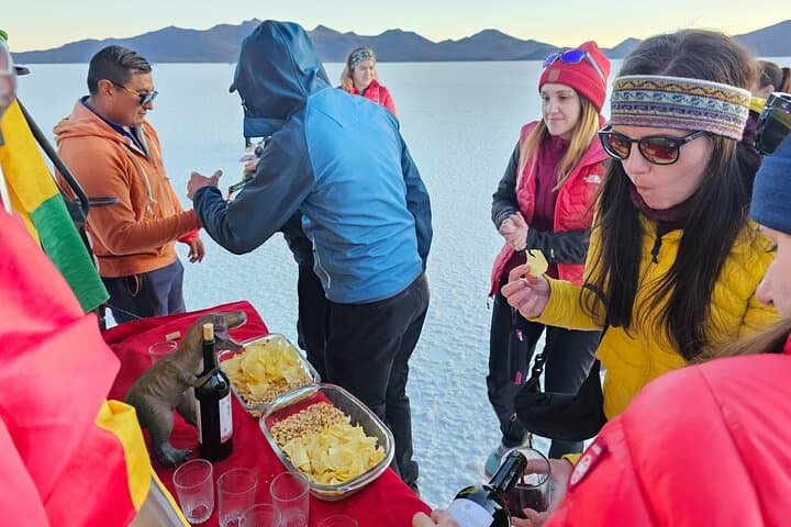 Uyuni Salt Flats Full-Day Tour and Overnight Bus to La Paz photo 6