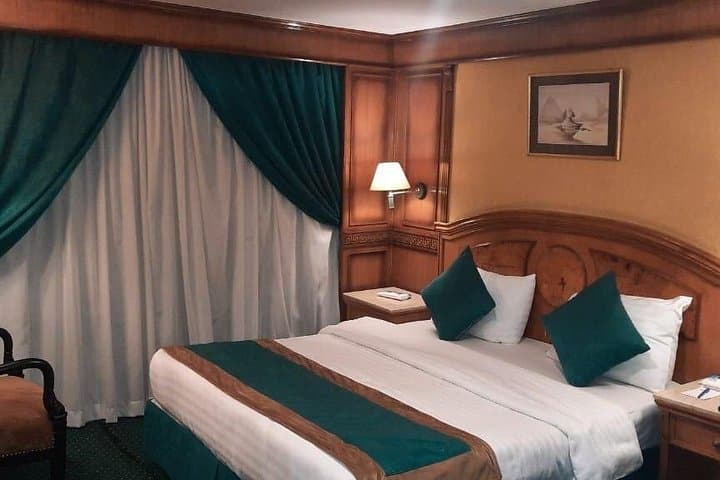 Aswan to Luxor 4-Day Nile Cruise: Temples, Tombs & Scenic Sailing photo 5