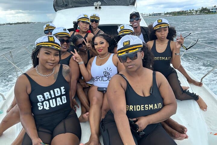 Half-Day Private Rose Island Yacht Getaway from Nassau