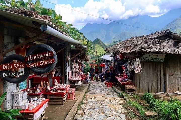 Sapa 2-Day Trek from Hanoi: Homestay, Local Guide & Rice Terrace Walks photo 3