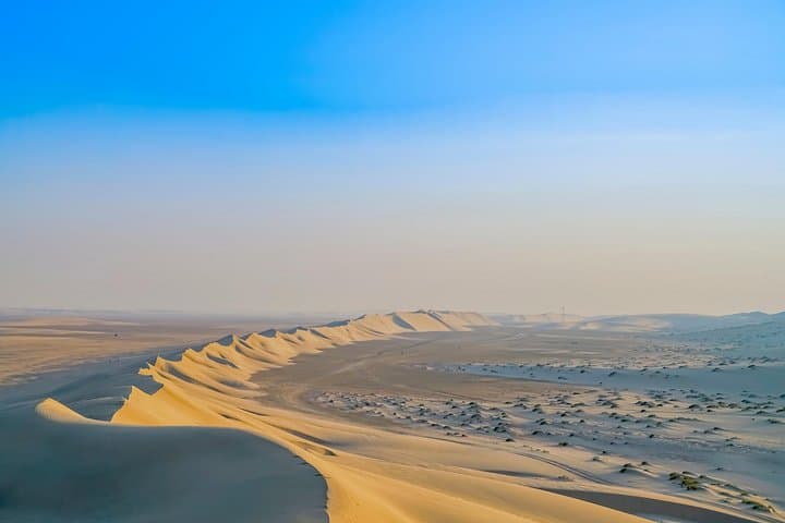 Full-Day Qatar Desert Safari: Dune Bashing, Sandboarding & Inland Sea Day Pass photo 3