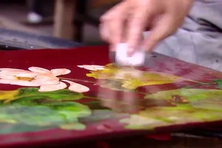Hanoi Vocational Villages Day Tour: Pottery, Lacquer & Embroidery in the Red River Delta photo 4