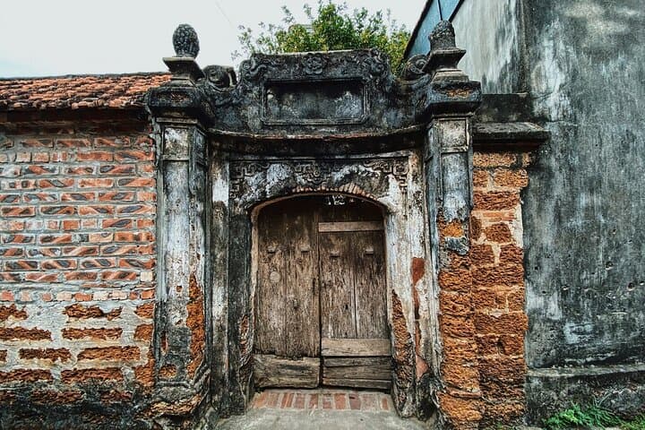 Duong Lam Ancient Village Day Tour — Explore Hanoi’s Northern Countryside photo 4