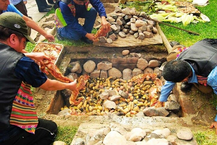 Sacred Valley Alpaca Walk & Natural Dye Workshop: Full-Day Cultural Hike photo 5