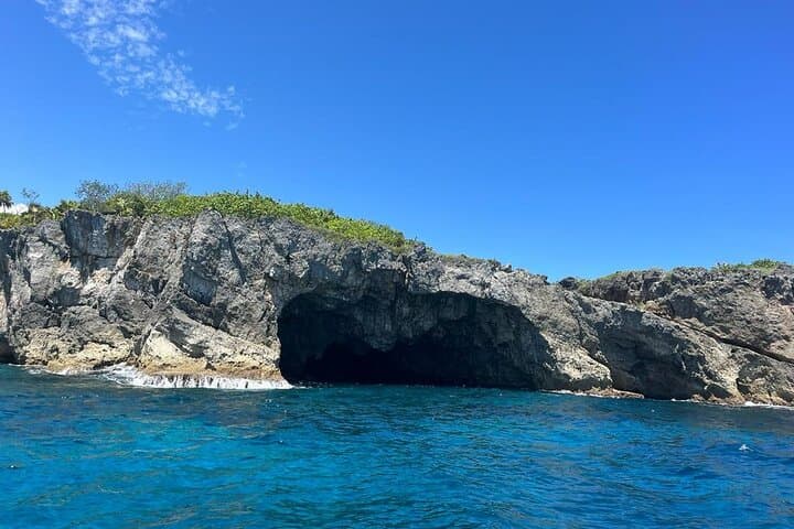 Surf Boston Bay and Motorized Canoe the Blue Lagoon — Private Tour from Ocho Rios photo 2