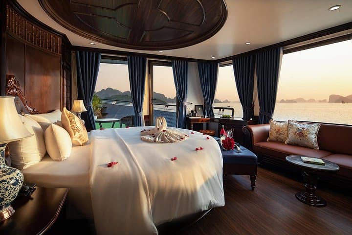 Luxury V.I.P. Suite Cruise in Halong & Lan Ha Bay — 2D/1N Overnight Experience photo 3