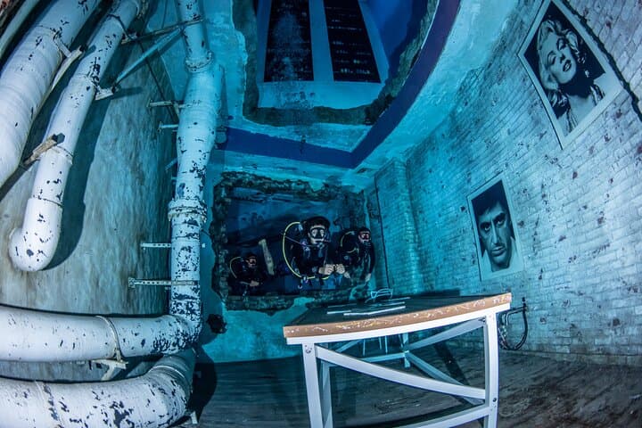 Deep Dive Dubai Snorkeling — Surface Adventure in the World's Deepest Pool photo 3