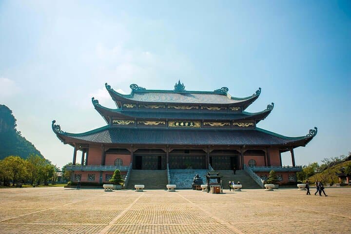 Bai Dinh, Trang An & Mua Cave: Full-Day Ninh Binh Boat and Temple Tour from Hanoi photo 2