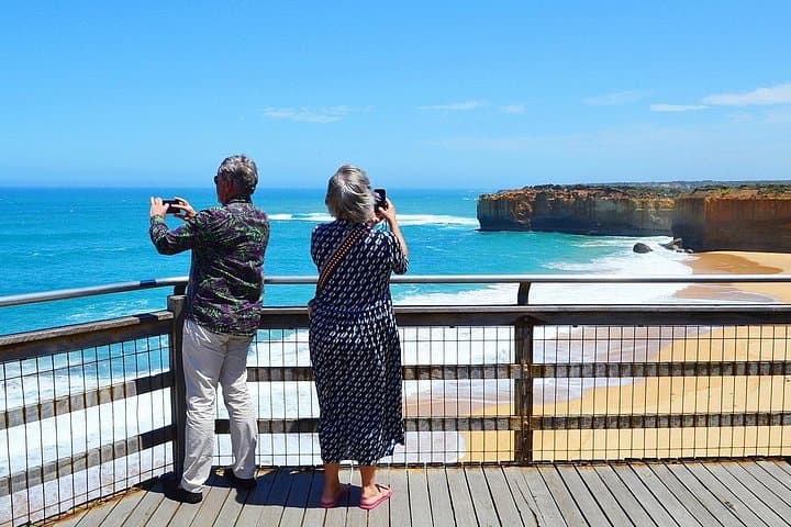 Private Great Ocean Road Discovery Tour — Twelve Apostles, Otways & Wildlife