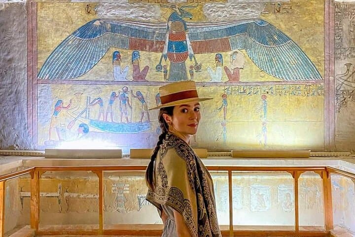 Private Luxor Day Tour from Cairo: Fly, Explore Karnak & Sail a Felucca photo 3