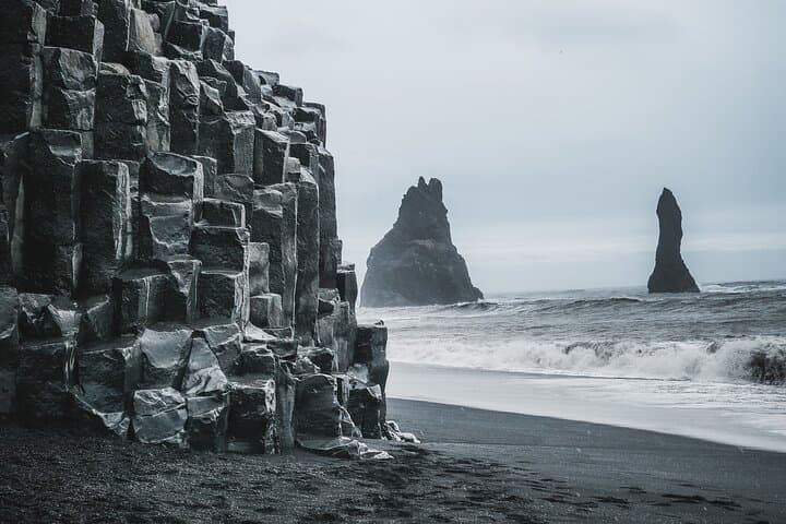 3-Day Winter Iceland Tour: Golden Circle, South Coast & Ice Cave Adventure photo 5