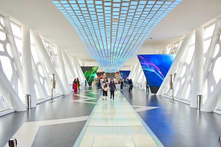 Dubai Frame Tickets with Private Transfers — Panoramic Views of Old & New Dubai photo 3