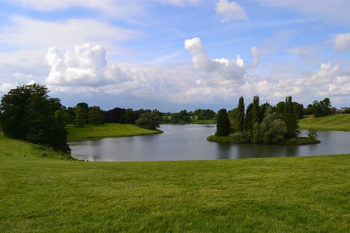 Blenheim Palace, Shakespeare & Warwick Castle — Private Day Tour from London photo 6